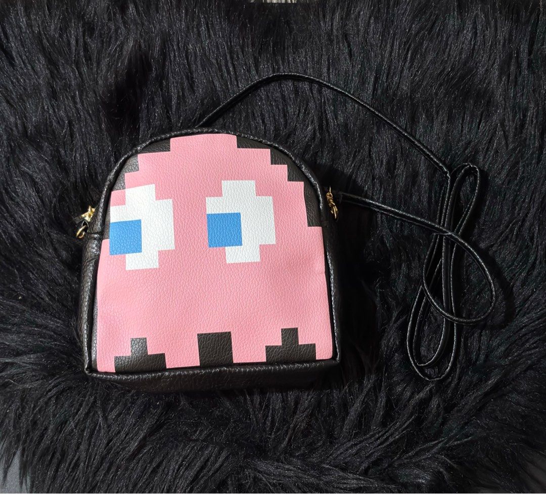 New Bobbi Brown x Pacman Sling (Category: Tote Bags) located in Paranaque City. Submitted by dalle_closet (Listing ID 1403287020, Image 1). Description: New without tag Size: 5.5 x 5.5 inches Bobbi brown x pacman collaboration .