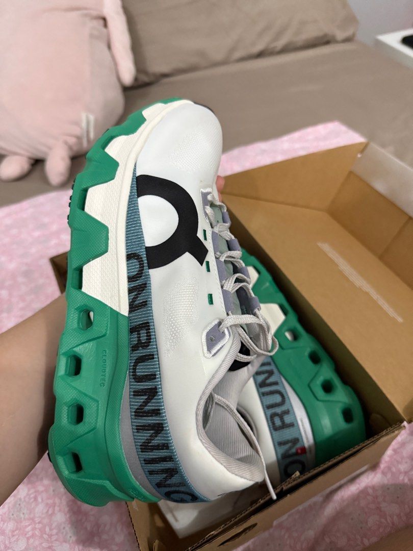 On Cloudmonster Hyper White Green Running Shoes (Category: Sneakers) located in Quezon City. Submitted by _seyer (Listing ID 1403377103, Image 3). Description: Us 8.5 Eu 42 Uk 8 Jp 26.5 Rfs: wrong size.