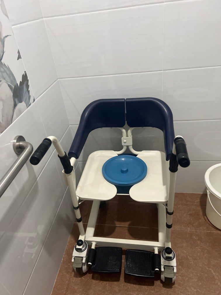 High Quality/ Heavy Duty Patient Bathing Wheelchair / Commode (Category: Industrial Equipment) located in Marikina City. Submitted by katzfind (Listing ID 1403331505, Image 1). Description: Adjustabl; For patient transfer Wheelchair/ Commode for Bathing 3-in-1. Bought in the US- Canada. All original US made.