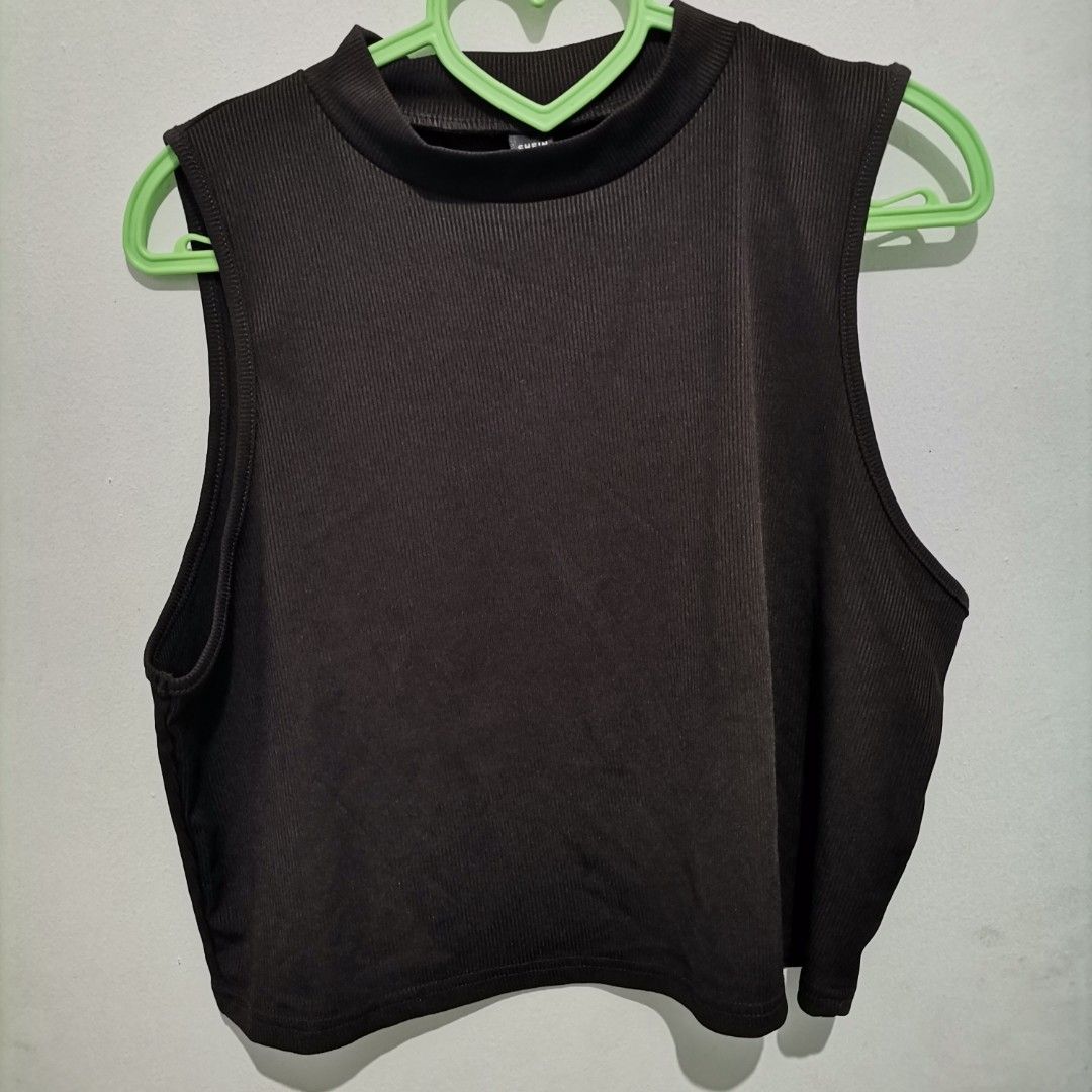 Plus size crop top (Category: Sleeveless) located in Caloocan City. Submitted by fpyf193 (Listing ID 1403422460, Image 1). Description: for sale Plus size crop top choco brown fit up to 3xl stretchable.