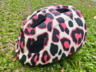 (Category: ) located in . Submitted by we_are_preloved (Listing ID 1403300216, Image 1). Description: .