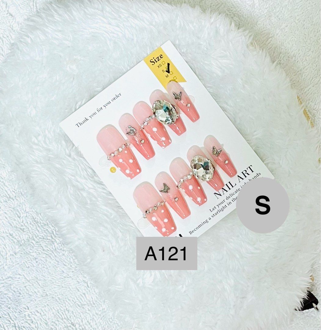 Press on nails (Long) (Category: Hands & Nails) located in Singapore. Submitted by kittykii (Listing ID 1403416708, Image 1). Description: All handcrafted with dedication. Only one set each Free 4 pcs set tools Mailing: $2.50 Strictly no refund .