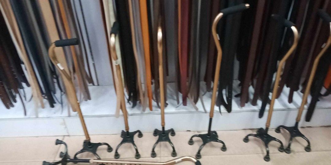 Quadcane brandnew (Category: Medical Supplies & Tools) located in Manila. Submitted by atarah1225 (Listing ID 1403296149, Image 2). Description: .