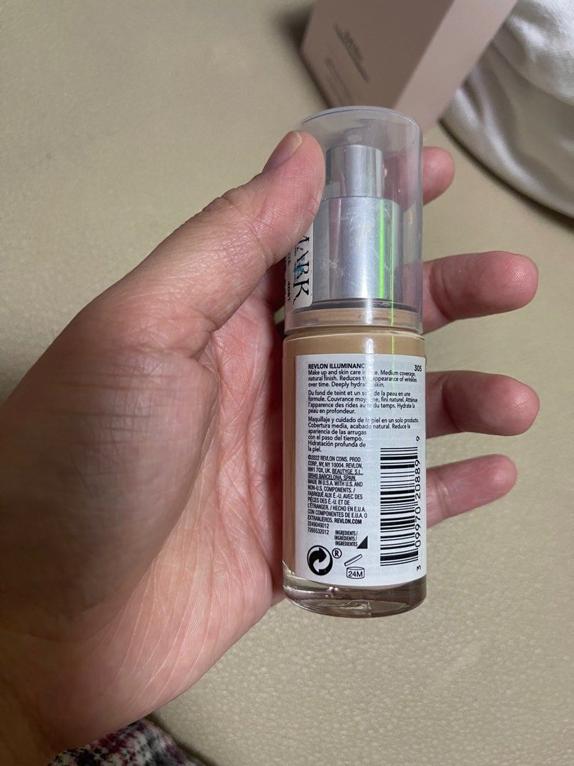 Revlon Illuminance Skin-Caring Foundation 305 (Category: Makeup) located in Meycauayan. Submitted by twclvrdahyun (Listing ID 1403355765, Image 3). Description: Swatched only. Shade is 305. RFS: Wrong shade. Price is still negotiable. .
