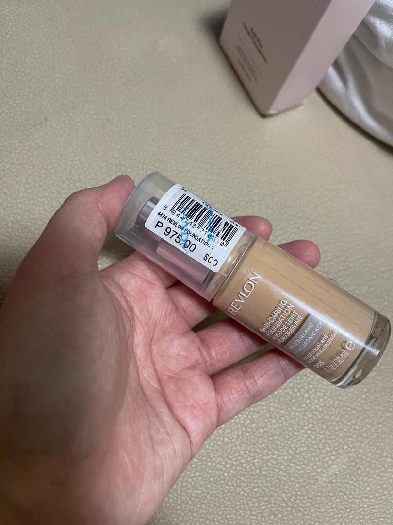 Revlon Illuminance Skin-Caring Foundation 305 (Category: Makeup) located in Meycauayan. Submitted by twclvrdahyun (Listing ID 1403355765, Image 2). Description: Swatched only. Shade is 305. RFS: Wrong shade. Price is still negotiable. .