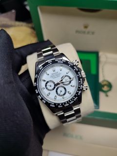 (Category: ) located in . Submitted by watch_collections_22 (Listing ID 1403420574, Image 1). Description: .