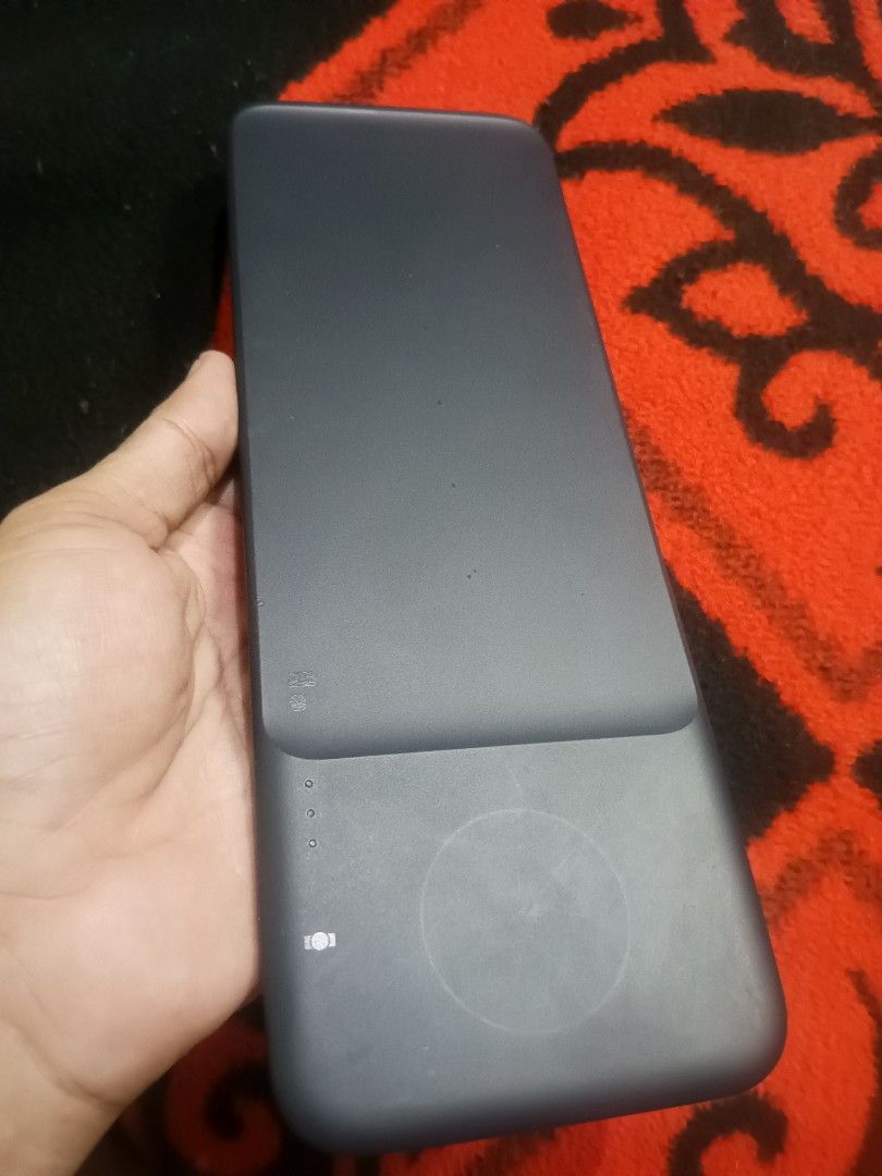 Samsung EP-P6300 multi gadget wireless charging pad (Category: Chargers & Cables) located in Quezon City. Submitted by markgolveo (Listing ID 1403388954, Image 2). Description: Samsung EP-P6300 multi gadget wireless charging pad base unit pad only no cable included or charging brick NOTE:needs 9V adapter brick to use properly..