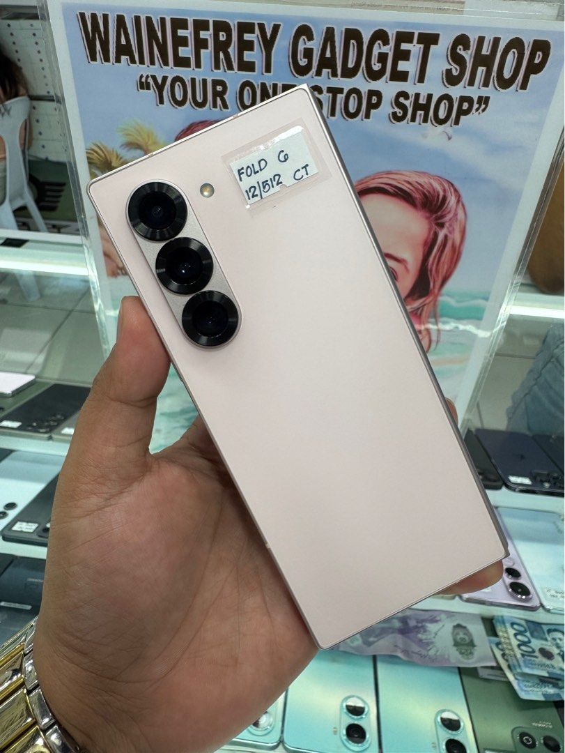 SAMSUNG GALAXY Z FOLD 6 12/512 (Category: Samsung) located in San Juan City. Submitted by wainefreygadgetshop (Listing ID 1403357694, Image 1). Description: SAMSUNG GALAXY Z FOLD 6 12/512gb (Please search nyo nalang full specs) ALL GOODS AT WORKING NO REPAIR HISTORY NO HIDDEN ISSUE GAMING PHONE CAMERA SOBRANG LINAW ,Pede sa maarte bawal sa nag-iinarte check to sawa bago bayaran. NO SCRATCHES Inclusion replacement charger For fast transaction call