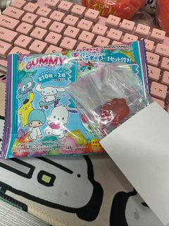 （分類：）位於 。 由 krystalyyyyy 提交（商品編號 1403347255，圖片 1）。簡介： 。