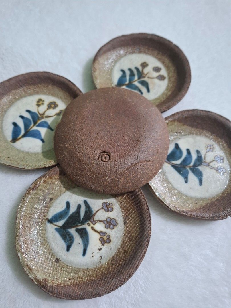 Set of 5 Floral Ceramic Coasters (Category: Other Kitchenware & Tableware) located in Bulacan. Submitted by nerizza09 (Listing ID 1403304232, Image 2). Description: like new condition, stoneware .