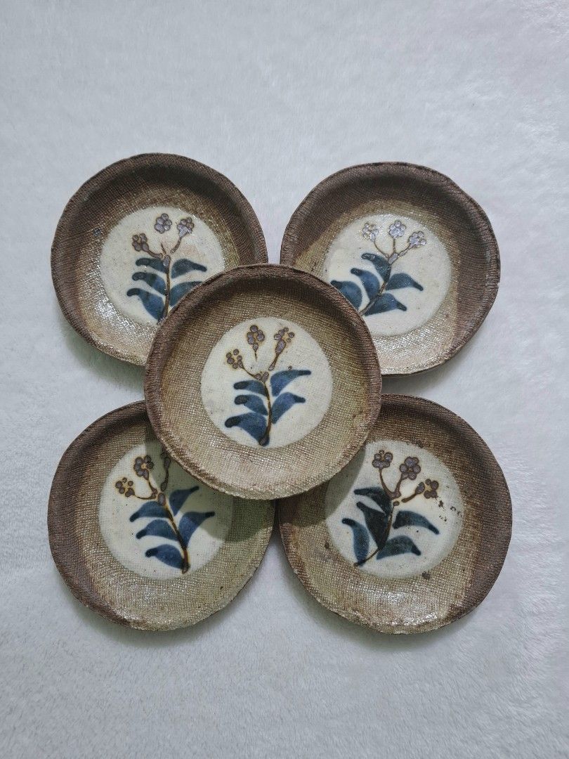 Set of 5 Floral Ceramic Coasters (Category: Other Kitchenware & Tableware) located in Bulacan. Submitted by nerizza09 (Listing ID 1403304232, Image 1). Description: like new condition, stoneware .