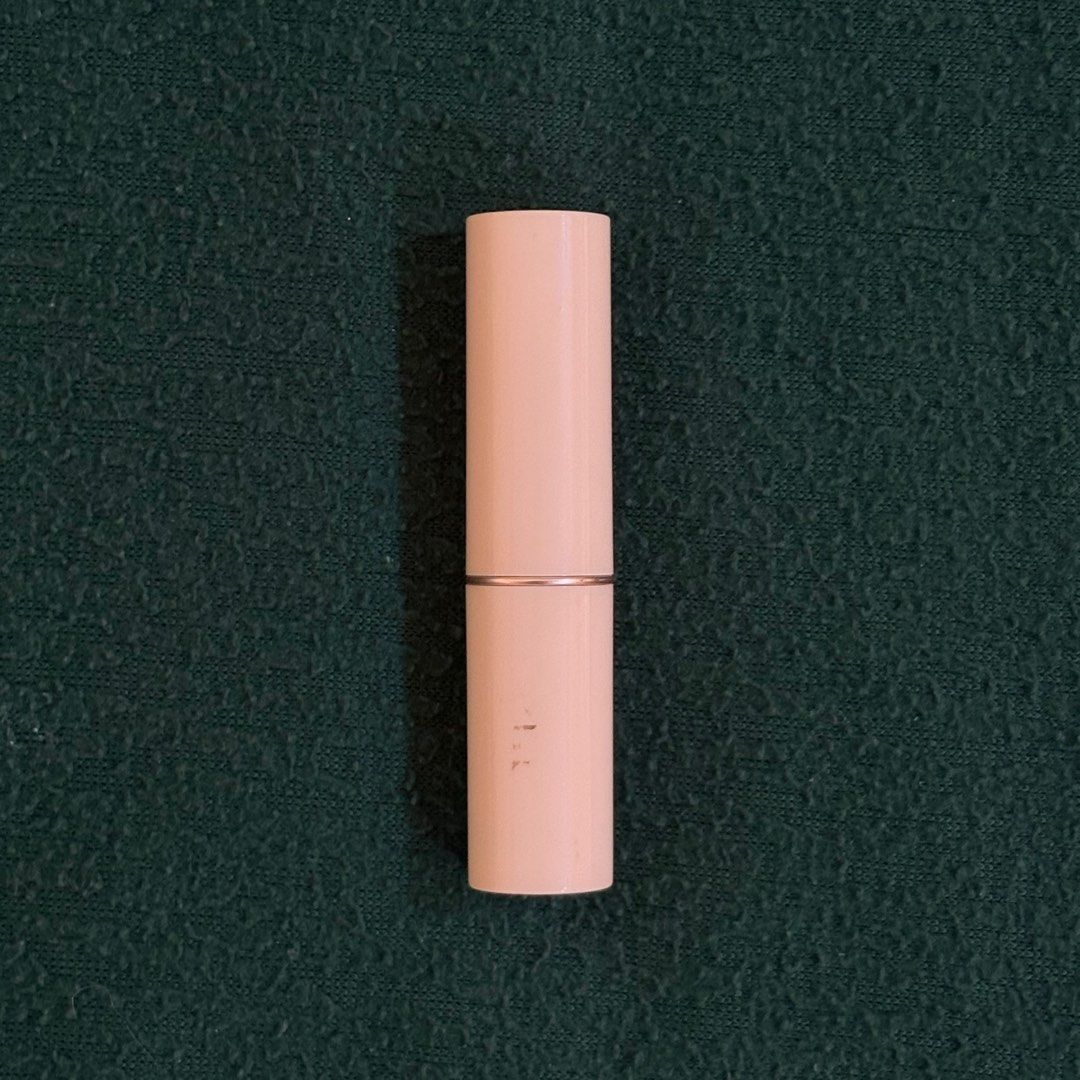 Squad Cosmetics Unlimited Mellow Matte Lipstick - Delicate (Category: Makeup) located in Las Pinas. Submitted by jjajanghana (Listing ID 1403278268, Image 1). Description: ⭐️ bought from 🍊 ⭐️ used a few times. used part has been cut off to ensure cleanliness while selling ⭐️ rfs: decluttering.