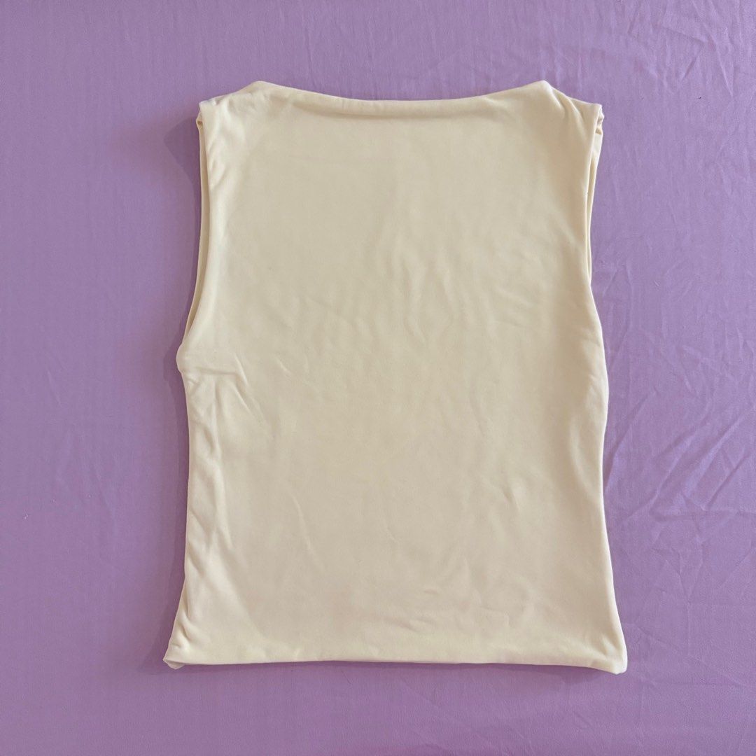 Stitch It By J&C Boat Neck Top (Category: Sleeveless) located in Quezon City. Submitted by breadjinnies (Listing ID 1403272922, Image 1). Description: - never been worn - without tags.
