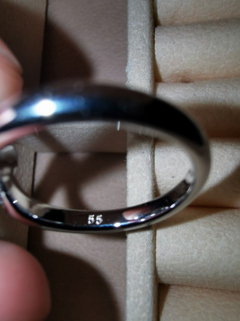 Swarovski Heart Ring (Category: Rings) located in Pasig City. Submitted by puggable (Listing ID 1403414644, Image 2). Description: Kept Unused Swarovski Heart Ring Size 55 No Box but with free Pink KS Pouch Guaranteed Authentic Bought from US **Decluttering**.