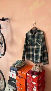 (Category: ) located in . Submitted by ethirtystore2 (Listing ID 1403318931, Image 1). Description: .