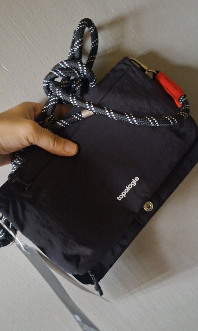 Topologie sling small (Category: Sling Bags) located in Manila. Submitted by trizshop (Listing ID 1403252580, Image 1). Description: Topologie small Sling Good for a handy bag . secured and gamit not too small, not too big. perfect for cellphone, wallet. keys. passport.