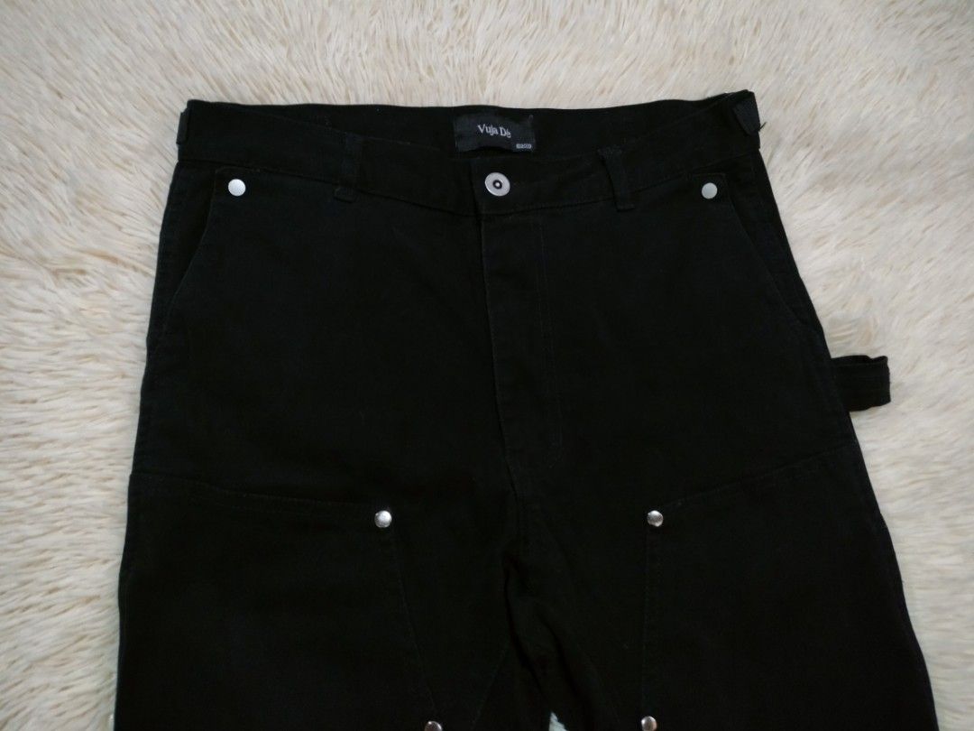 VUJA DE CARPENTER DKNEE FLARED PANTS (Category: Jeans) located in Manila. Submitted by naixrazion199x (Listing ID 1403236801, Image 3). Description: VUJA DE CARPENTER DKNEE 1050+sf size 30 no issue pwede vouch or vcall para safe 📍bataan Made in Japan.