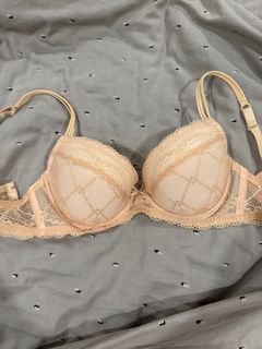 (Category: ) located in . Submitted by sushi333333 (Listing ID 1403341974, Image 1). Description: .