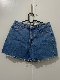(Category: ) located in . Submitted by r1sung (Listing ID 1403331305, Image 1). Description: .