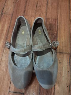 (Category: ) located in . Submitted by stuffedcloset (Listing ID 1403312371, Image 1). Description: .