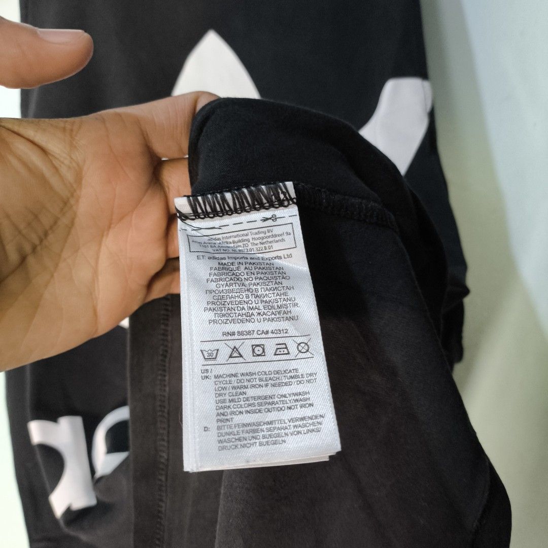 Adidas Trefoil Tank Top (Category: Activewear) located in Quezon City. Submitted by jedclo (Listing ID 1403529871, Image 3). Description: Size S to M Stretchable Width: 19 Length: 25 In pristine condition Color due lightning MOP: GCASH, DM to purchase Disclaimer: "All brand names, logos, and images are registered trademarks of their respective owners. No affiliation or copyright infringement intended.