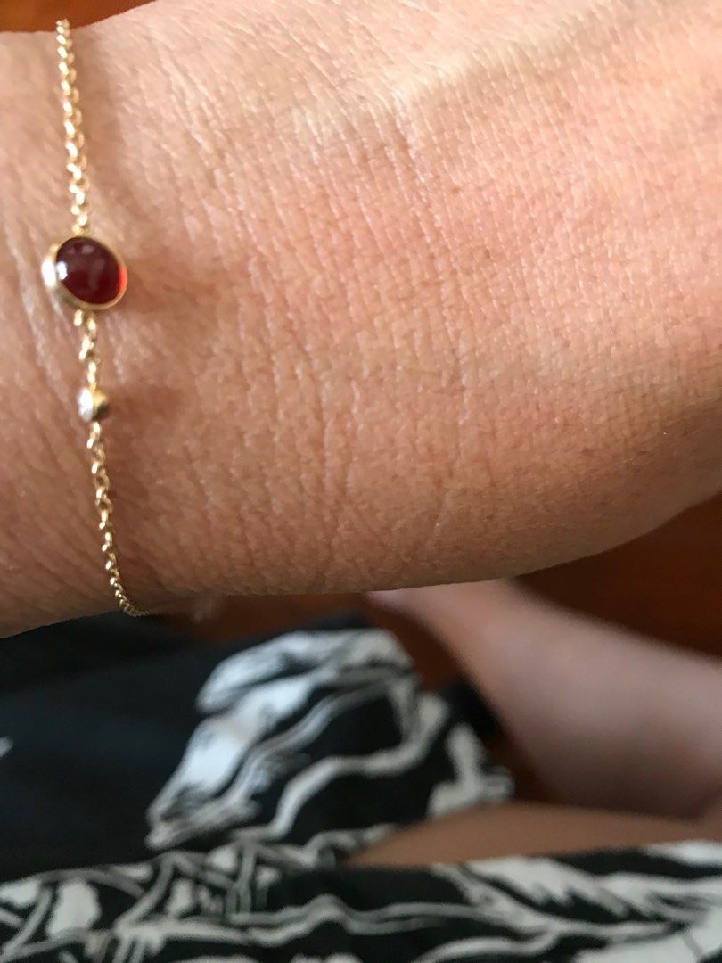 Auth Piaget possession bracelet carnelian (Category: Bracelets) located in Muntinlupa City. Submitted by shoebizzness (Listing ID 1403431475, Image 2). Description: Guaranteed authentic Piaget possession bracelet With carnelian and diamond Check eBay usa or 1st Dibs for comparison so you know how to authenticate prelove jewelry so we don’t waste each other’s time Meet up mkt or alabang No box no papers Bracelet pnly last price fixed Gold is at an