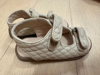 （分類：）位於 。 由 nahte821 提交（商品編號 1403551598，圖片 1）。簡介： 。