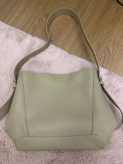 （分類：）位於 。 由 second_hand_good_stuff 提交（商品編號 1403573149，圖片 1）。簡介： 。