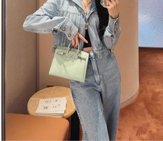 （分類：）位於 。 由 goodluxehk 提交（商品編號 1403592560，圖片 1）。簡介： 。