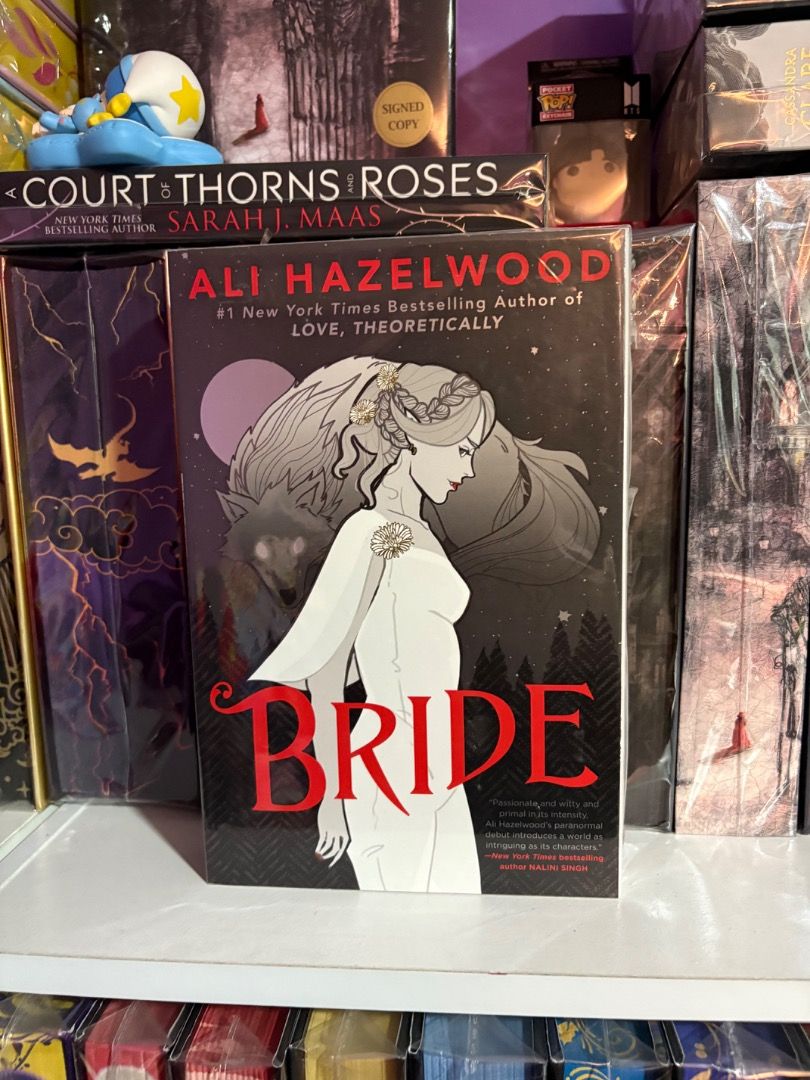 Bride by Ali Hazelwood (Category: Evening dresses & gowns) located in Manila. Submitted by randomstuffsssssss (Listing ID 1403560068, Image 1). Description: DM for more inquiries..
