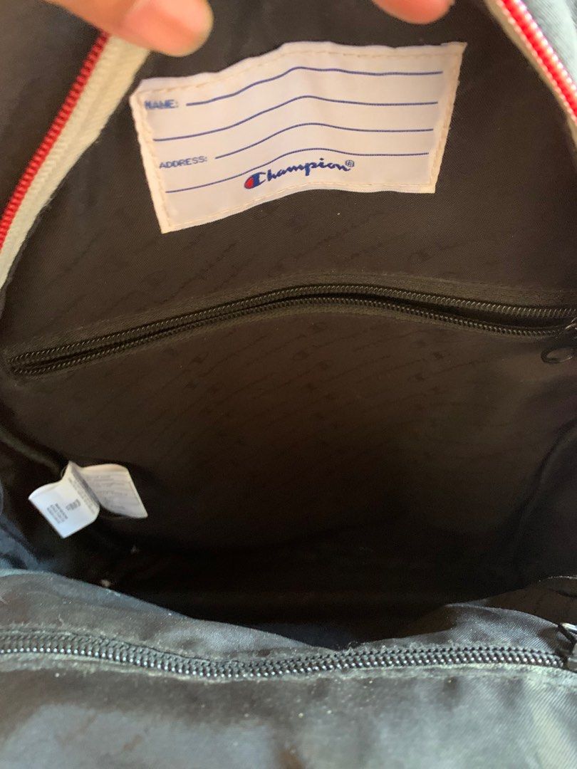 Champion Supercize Mini Black Backpack (with issue) see last pic (Category: Backpacks) located in Antipolo. Submitted by TheOne21 (Listing ID 1403485495, Image 3). Description: .