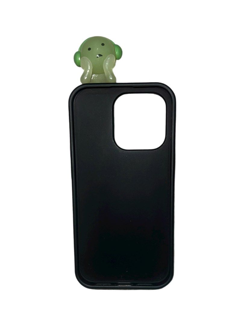 e - ink phone case for iphone 13 pro/14 pro (Category: Cases & Sleeves) located in Caloocan City. Submitted by minuteburger (Listing ID 1403524334, Image 2). Description: — smiski’s dupe — almost good as new.