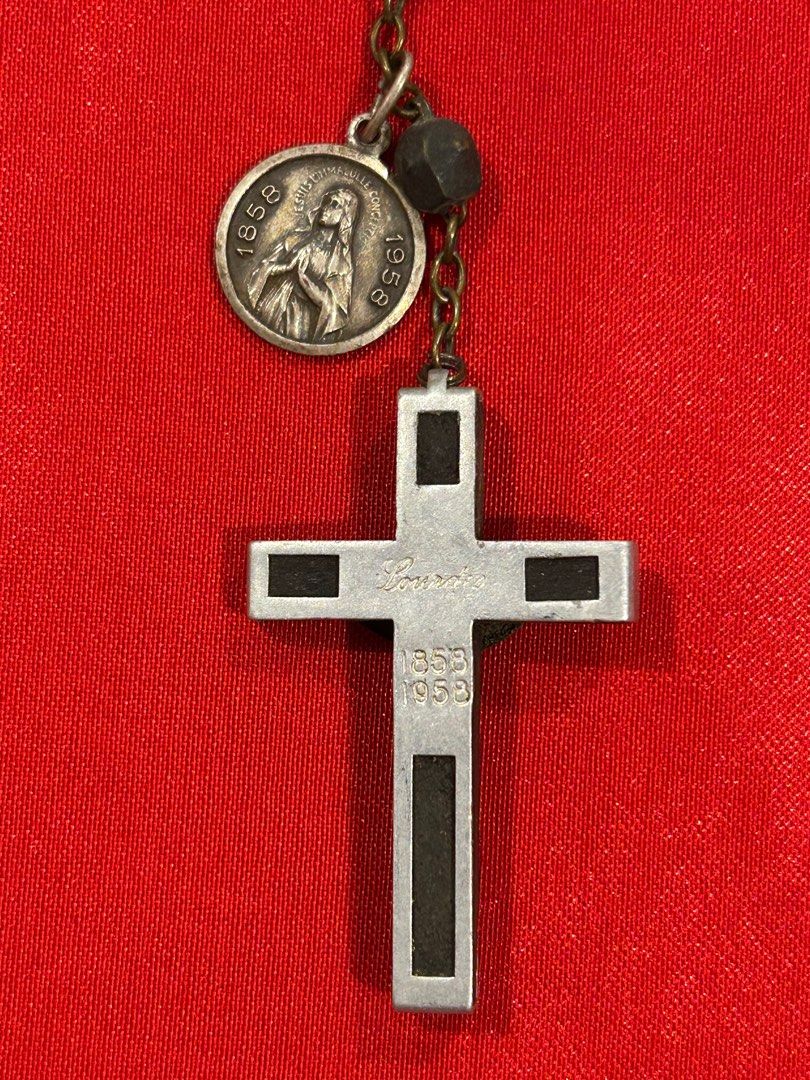 French Ebony old rosary (Category: Religious Items) located in Bulacan. Submitted by YourCollection (Listing ID 1403436541, Image 3). Description: 20.5 inches .