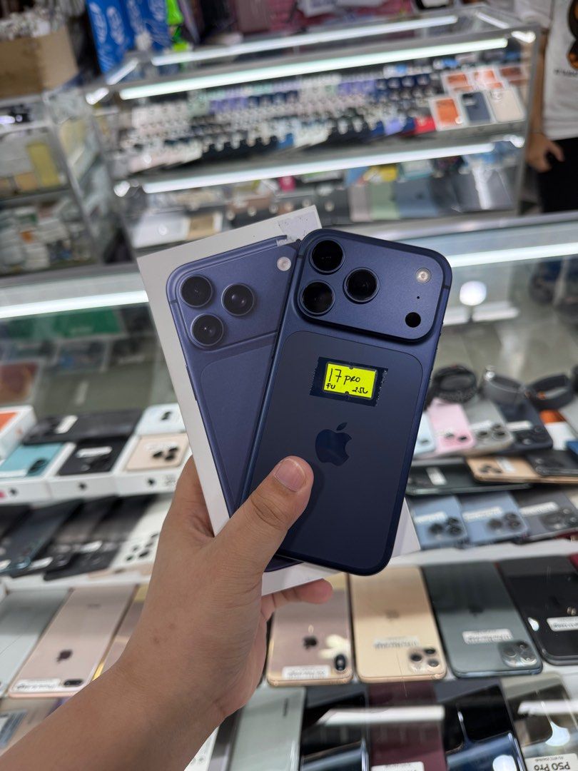 Iphone 17 Pro 256gb 100% batt FU HK no issue (Category: iPhone 17 Series) located in San Juan City. Submitted by javedsgadgetshop (Listing ID 1403558846, Image 1). Description: INSTALLMENT OPTIONS : SPAY LATER / GGIVES / CREDIT CARD! WE BUY AND SELL SO PWEDE MAGBINTA OR SWAP ! Quick Specs : 💵 Iphone 17 Pro •256gb •HK Variant •100% batt health •Factory Unlock •99% Smoothness •No hidden issue | No Repaired •100% Authentic | Not Refurbished •w/ Box