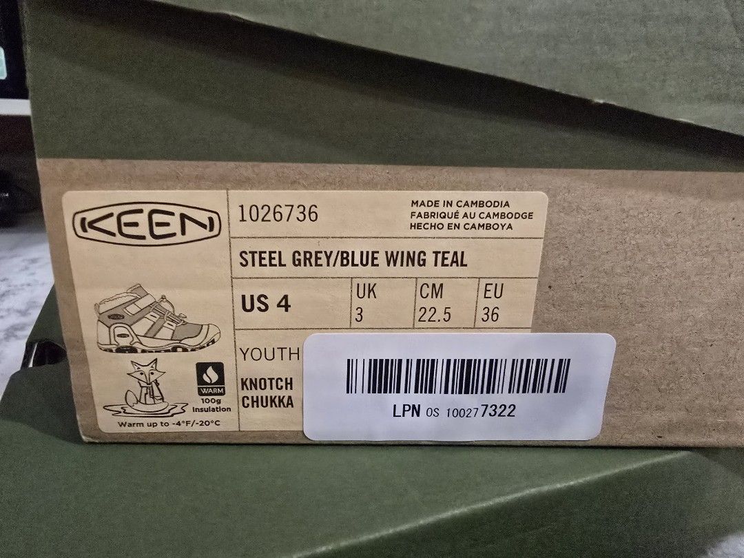 🥾 KEEN Youth Knotch Chukka Boots EU 36/ US 4 - Steel Grey/Blue Wing Teal - Kids Children Winter Snow Shoes (Category: Babies & Kids Fashion) located in Singapore. Submitted by jordtrooper (Listing ID 1403524577, Image 3). Description: - Superb Condition. - Only used for 1 Winter. Cleaned and kept in box. - Well-crafted, high quality shoes. INSULATED: KEEN.WARM 100G insulation helps keep feet warm in temperatures down to -4º F / -20° C, but still