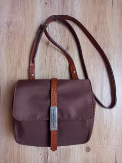 (Category: ) located in . Submitted by brandsforless88 (Listing ID 1403431382, Image 1). Description: .