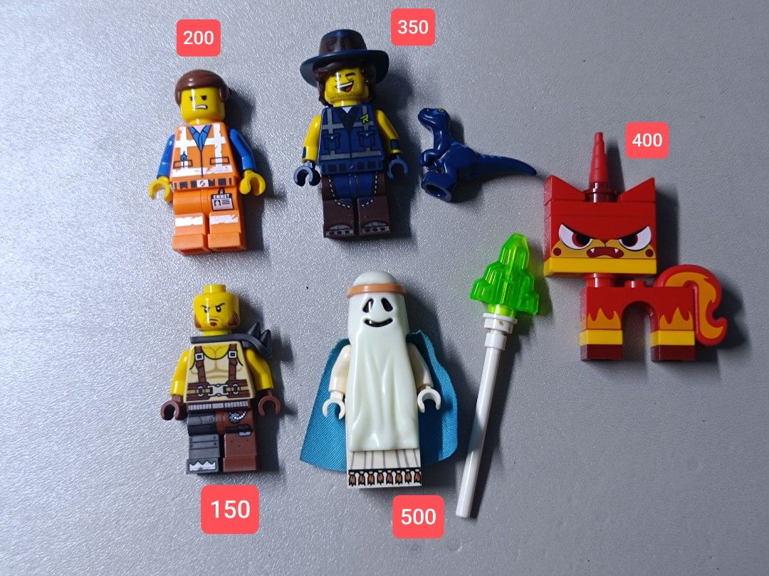 Lego Movie Minifigures (Category: Lego & Building Sets) located in Makati City. Submitted by bhamog21 (Listing ID 1403585346, Image 1). Description: Condition: Good condition unless stated otherwise MOP: GCash, Cash if meetup.