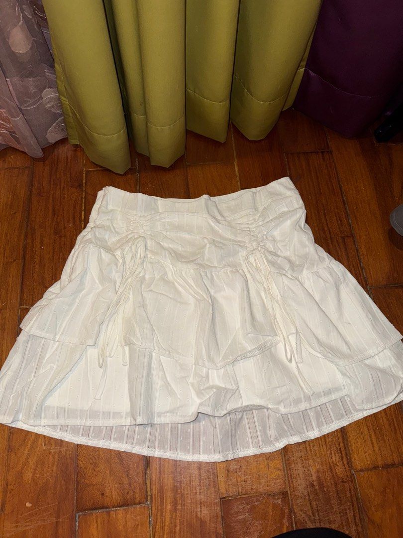 Lovito Women Casual Plain Drawstring Skirt (Category: Skirts) located in Manila. Submitted by coclosets (Listing ID 1403545622, Image 2). Description: - brand new, too big on me! - currently sold out.
