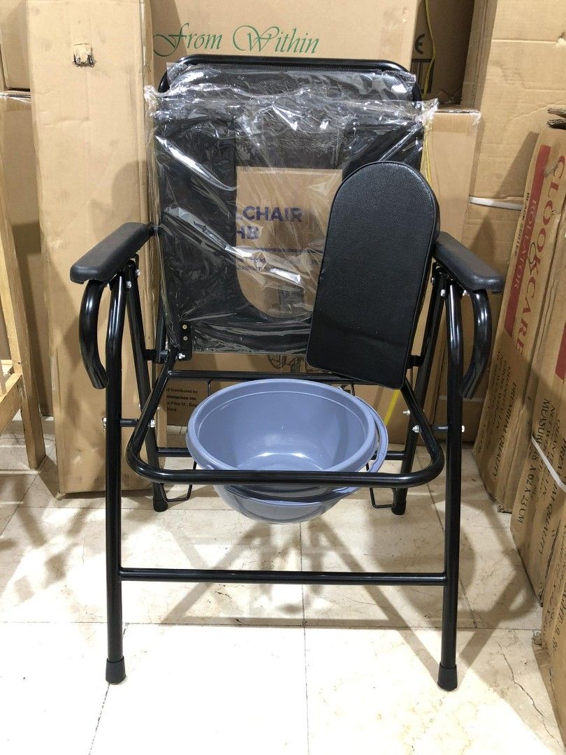 Mura na commode na upuan (Category: Braces, Support & Protection) located in Quezon City. Submitted by kathrynbal66392 (Listing ID 1403612316, Image 3). Description: we accept bulk orders brandnew affordable onhand negotiable good quality and condition open for pick up and delivery high quality we also sell many medical supplies call me 09268225723 cod,gcash,bank transfer lifetime time free service.