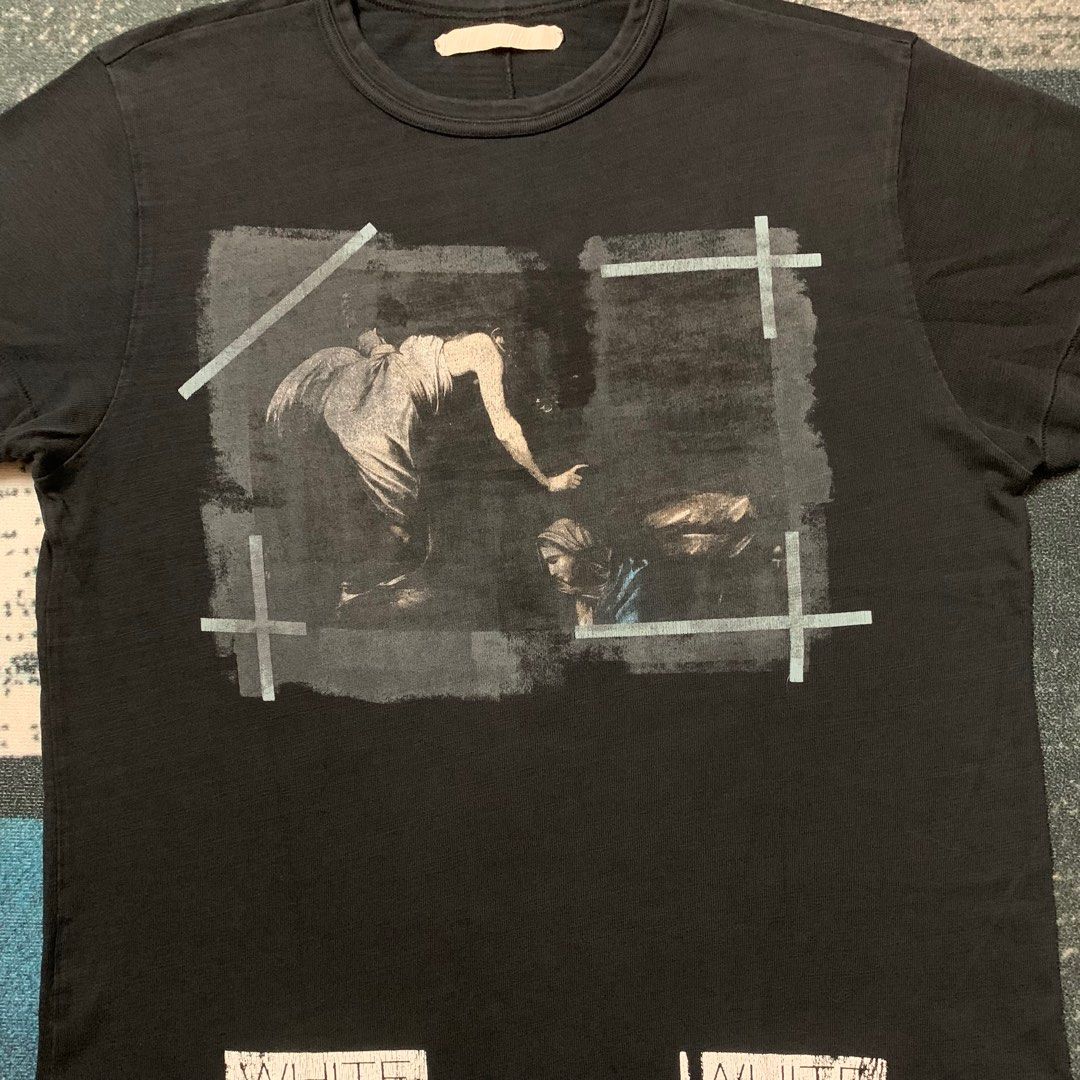 Off White Tee (Category: Tshirts & Polo Shirts) located in Kuala Terengganu. Submitted by srzwakn (Listing ID 1403609552, Image 2). Description: Original OW Pit 22.5 x L 27.