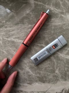 （分類：）位於 。 由 jade_1212 提交（商品編號 1403429306，圖片 1）。簡介： 。