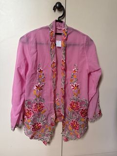 (Category: ) located in . Submitted by mindfulcloset (Listing ID 1403428948, Image 1). Description: .