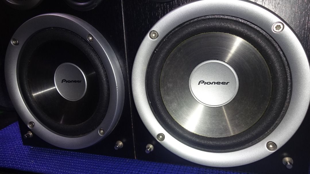 Pioneer S-R99V-LR (Category: Soundbars, Speakers & Amplifiers) located in Paranaque City. Submitted by kutoi.ancheta (Listing ID 1403576237, Image 2). Description: Pioneer S-R99V-LR This speaker was part of a larger component system, possibly the Pioneer X-RMX9MD DJ Remix Mini-System or a similar 1990s Pioneer component system. PRODUCTION YEAR: Based on context from related Pioneer component systems (like the X-RMX9MD which was announced in 1999)