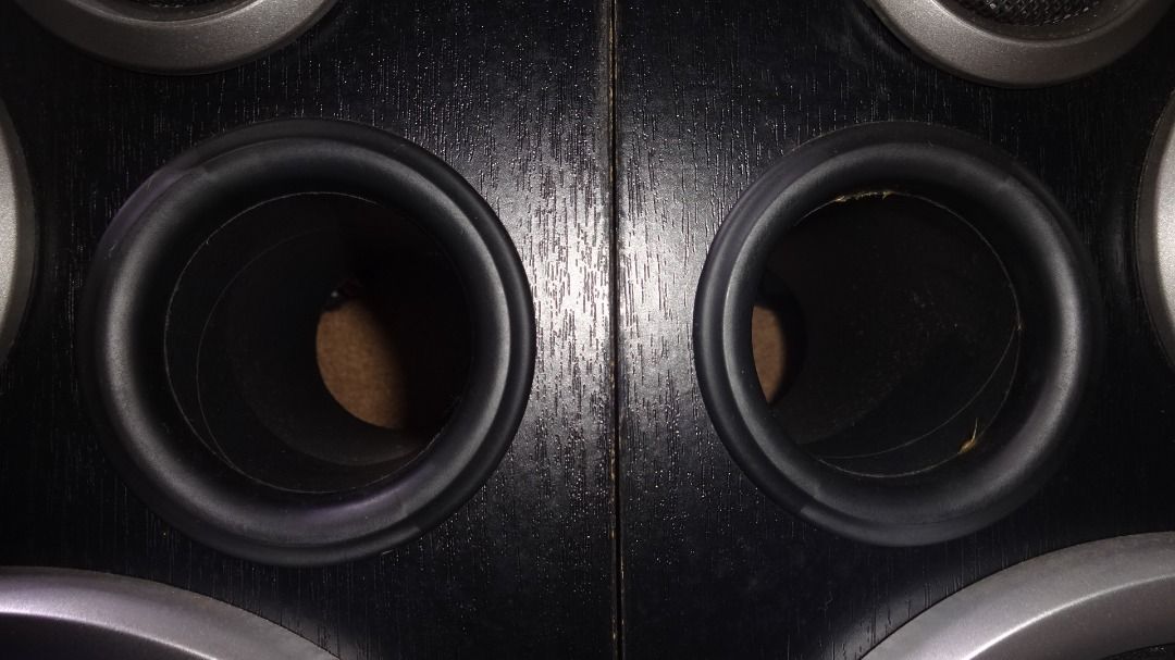 Pioneer S-R99V-LR (Category: Soundbars, Speakers & Amplifiers) located in Paranaque City. Submitted by kutoi.ancheta (Listing ID 1403576237, Image 3). Description: Pioneer S-R99V-LR This speaker was part of a larger component system, possibly the Pioneer X-RMX9MD DJ Remix Mini-System or a similar 1990s Pioneer component system. PRODUCTION YEAR: Based on context from related Pioneer component systems (like the X-RMX9MD which was announced in 1999)