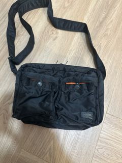 （分類：）位於 。 由 StartBus2022 提交（商品編號 1403491189，圖片 1）。簡介： 。
