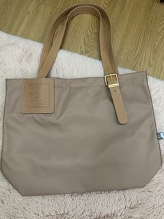 （分類：）位於 。 由 second_hand_good_stuff 提交（商品編號 1403571656，圖片 1）。簡介： 。