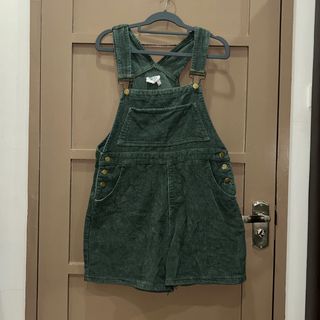 (Category: ) located in . Submitted by bestdressedd (Listing ID 1403608233, Image 1). Description: .