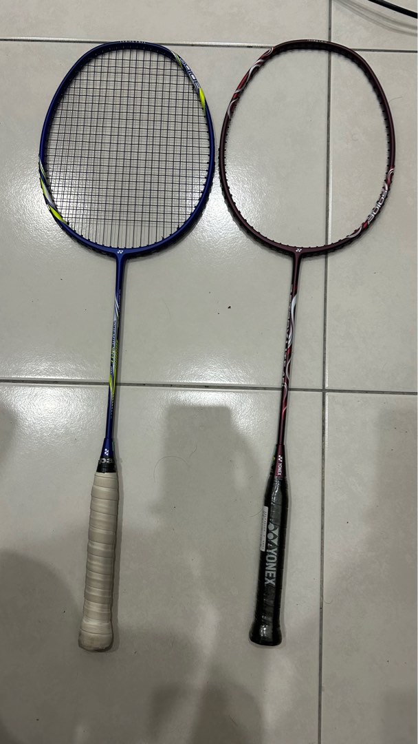 Voltric Racket Racket Yonex Voltric Lite 20i & Astrox Lite 45i Badminton Rackets ...