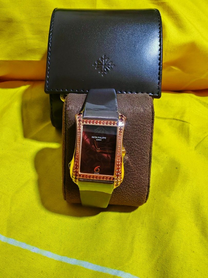 Rare Patek Philippe Gondolo 4962 (Category: Watches) located in Singapore. Submitted by broed (Listing ID 1403589199, Image 1). Description: This is your chance to acquire a flawless, brand new 2024 Patek Philippe, a watch that has been preserved in its original state, awaiting YOU. As a full set with all accompanying documentation, its provenance and authenticity are unequivocal, protecting your investment for the future. Model: Patek Philippe 4