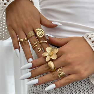 (Category: ) located in . Submitted by ainahnisah (Listing ID 1403502643, Image 1). Description: .